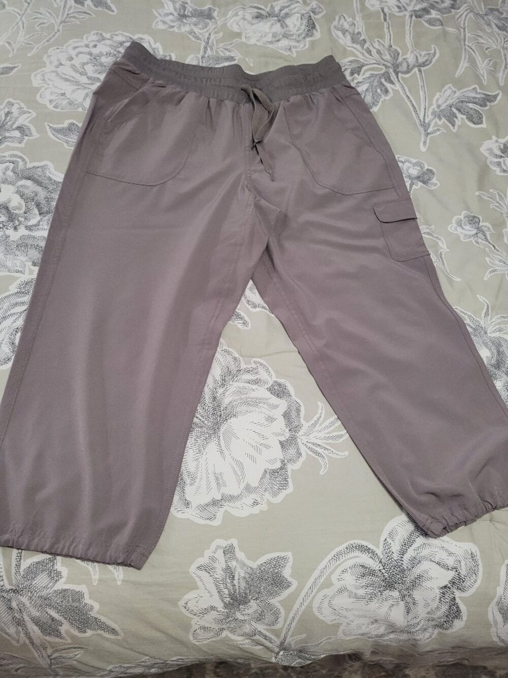 RBX Taupe Pull-on Capri Active Wear Size Medium EUC - Picture 3 of 10